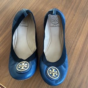 COPY - Tory Burch navy blue leather caroline flats